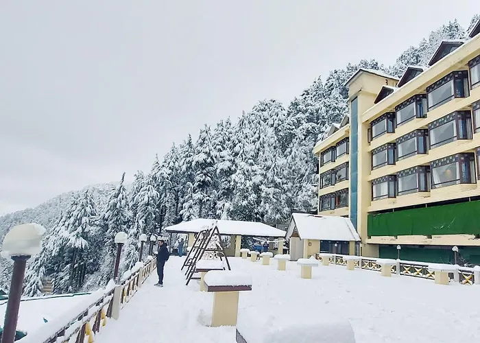 Snow Valley Resorts Dalhousie